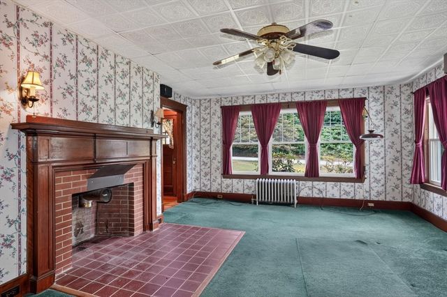 162-164 E Main St, Northborough, MA 01532