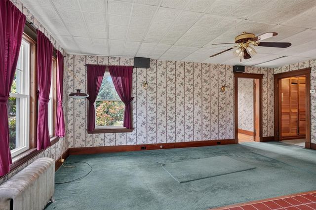 162-164 E Main St, Northborough, MA 01532