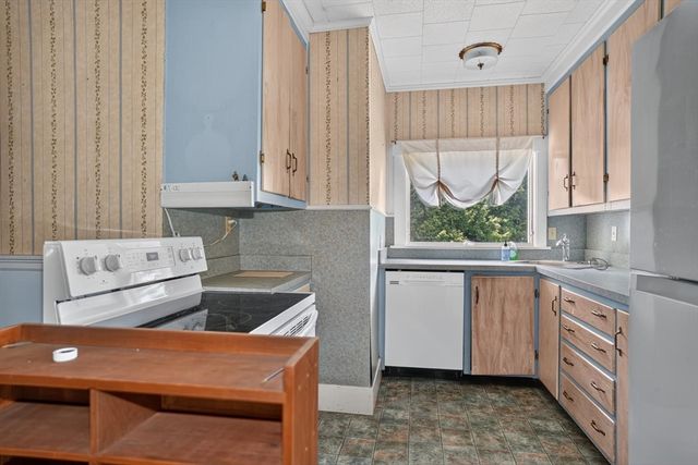 162-164 E Main St, Northborough, MA 01532