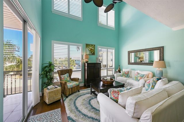 109 6TH STREET N A, Bradenton Beach, FL 34217