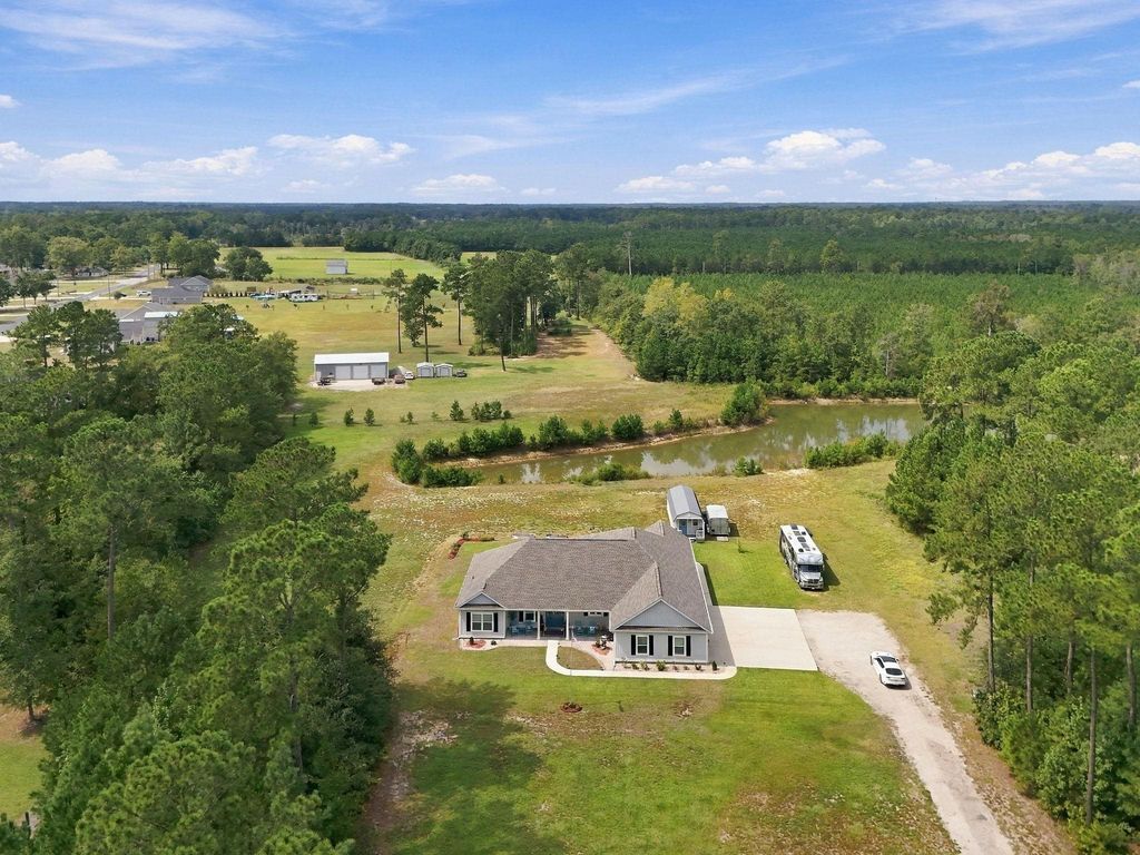 4082 Salem Rd., Aynor, SC 29511 — exterior