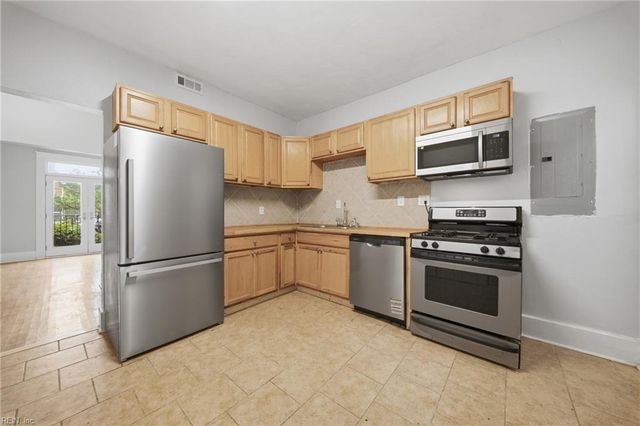 431 W 31st St Apt C2, Norfolk, VA 23508