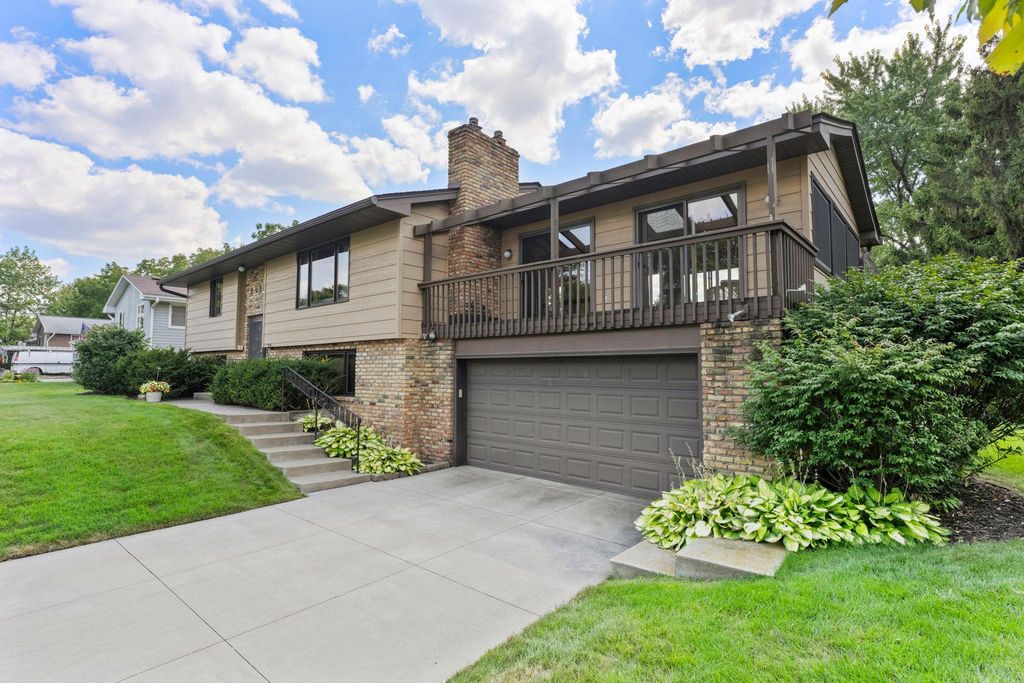 2683 17th Terrace NW, New Brighton, MN 55112 — photo 5