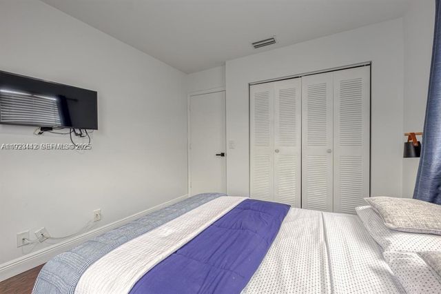 3080 Carysfort Ln, Margate, FL 33063