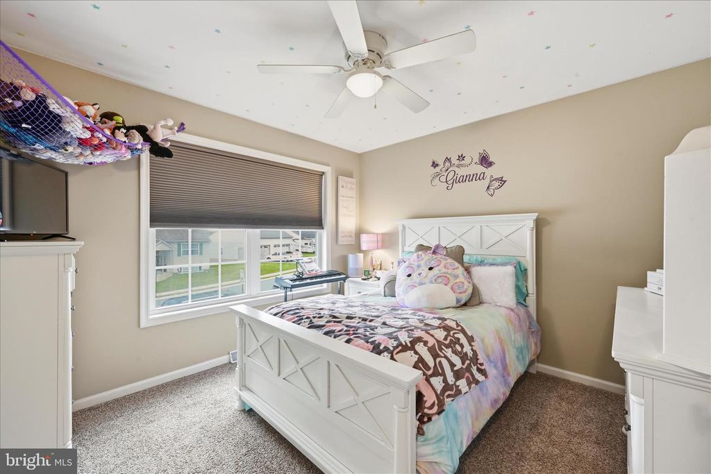 Image 14 of property listing at 1363 PERRY DR, Denver, PA 17517