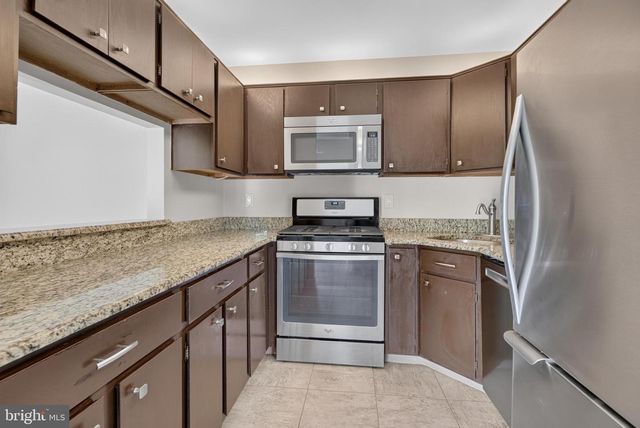 18 QUINCE CT, Lawrenceville, NJ 08648