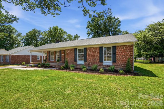 909 Evelyn Avenue, Kannapolis, NC 28083