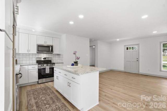 909 Evelyn Avenue, Kannapolis, NC 28083