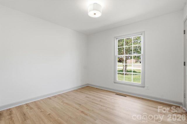 909 Evelyn Avenue, Kannapolis, NC 28083