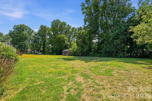 909 Evelyn Avenue, Kannapolis, NC 28083