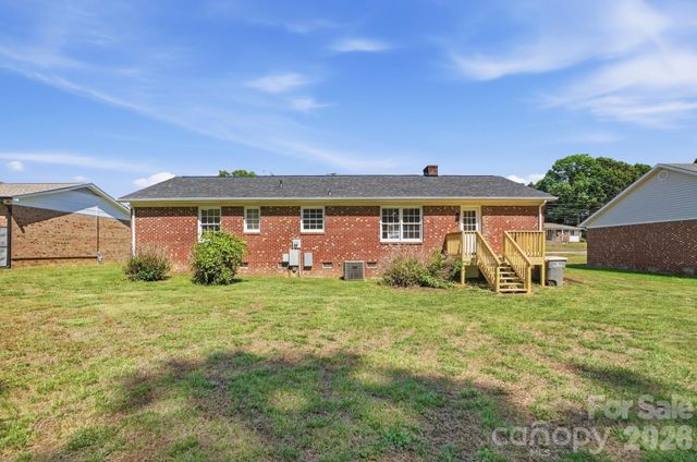 909 Evelyn Avenue, Kannapolis, NC 28083
