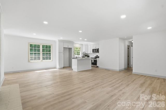 909 Evelyn Avenue, Kannapolis, NC 28083