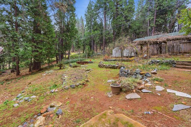 14708 You Bet Rd, Grass Valley, CA 95945