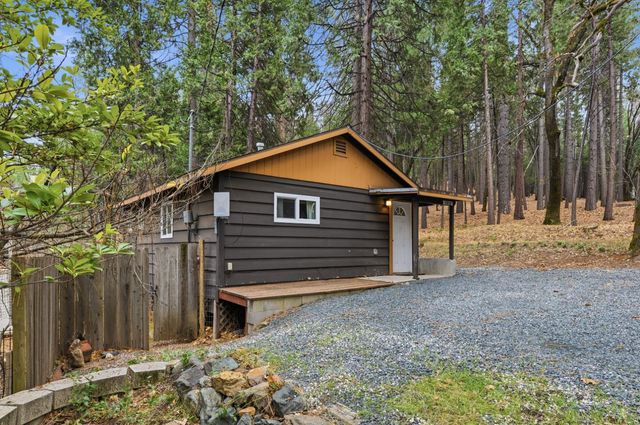 14708 You Bet Rd, Grass Valley, CA 95945