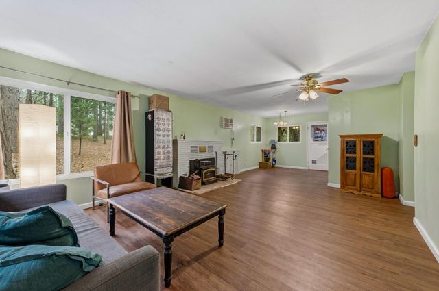 14708 You Bet Rd, Grass Valley, CA 95945