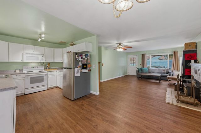 14708 You Bet Rd, Grass Valley, CA 95945