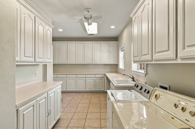 1651 Old Red Ranch RD, Dripping Springs, TX 78620