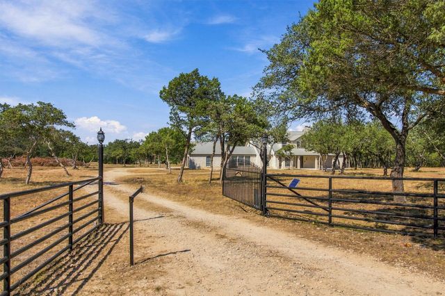 1651 Old Red Ranch RD, Dripping Springs, TX 78620