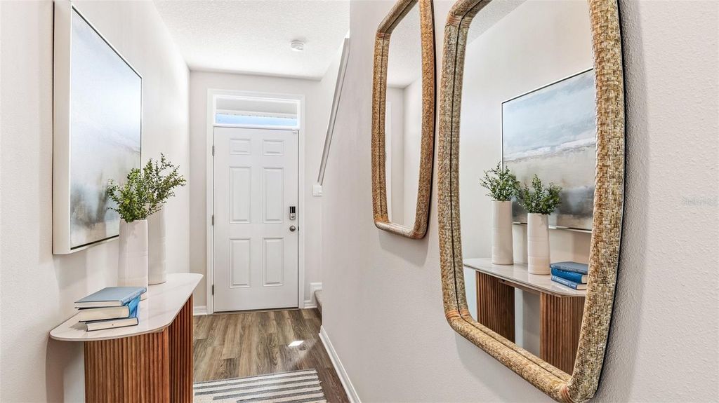 Image 4 of property listing at 4107 MILLER POINTE COURT, Bradenton, FL 34208