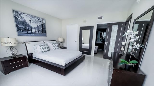 200 SE Sunny Isles Blvd 2-1205, Sunny Isles Beach, FL 33160