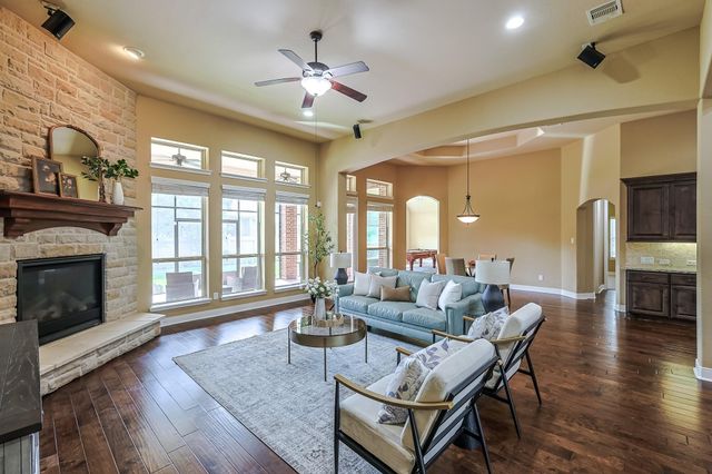 515 Mill Creek Road, Pinehurst, TX 77362