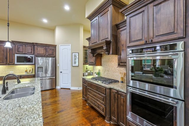 515 Mill Creek Road, Pinehurst, TX 77362