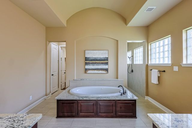 515 Mill Creek Road, Pinehurst, TX 77362