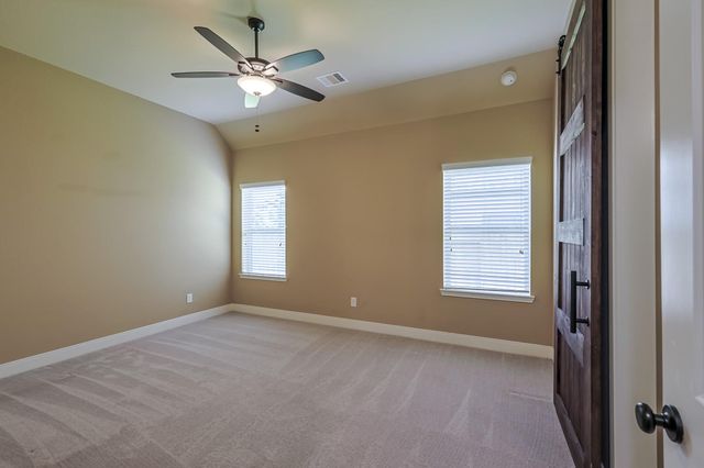 515 Mill Creek Road, Pinehurst, TX 77362