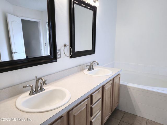 12307 N BUCKS HARBOR Drive N, Jacksonville, FL 32225