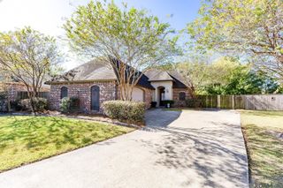 6782 Eliza Dr, Addis, LA 70710