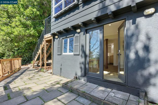 5716 Merriewood Drive, Oakland, CA 94611