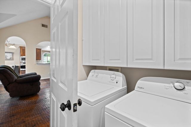 614 Dorchester Lane, Mansfield, TX 76063
