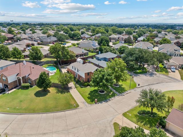 614 Dorchester Lane, Mansfield, TX 76063