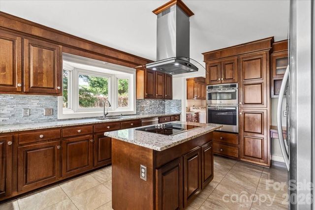 13815 Holgate Hill Drive, Mint Hill, NC 28227