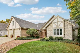 930 Schloemer DRIVE, West Bend, WI 53095