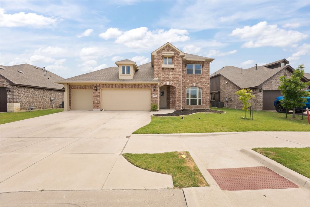1076 Imperial Eagle Road, Alvarado, TX 76009