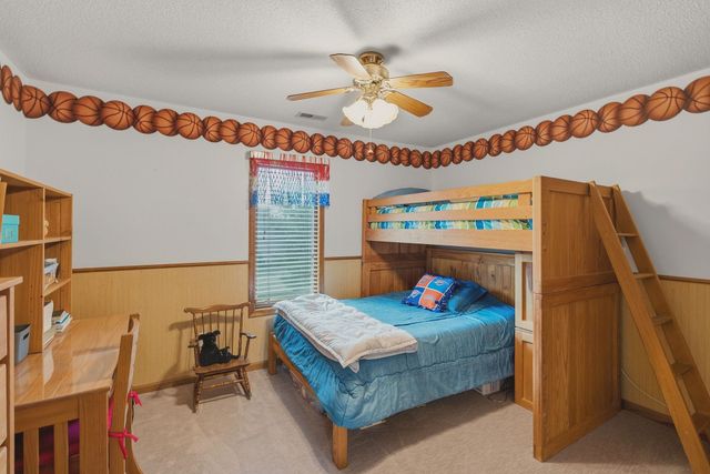 805 N Sagebrush Ct, Wichita, KS 67230