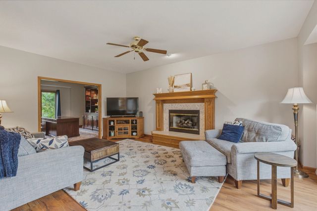 805 N Sagebrush Ct, Wichita, KS 67230