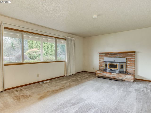 12813 Ne 2ND Ave, Vancouver, WA 98685