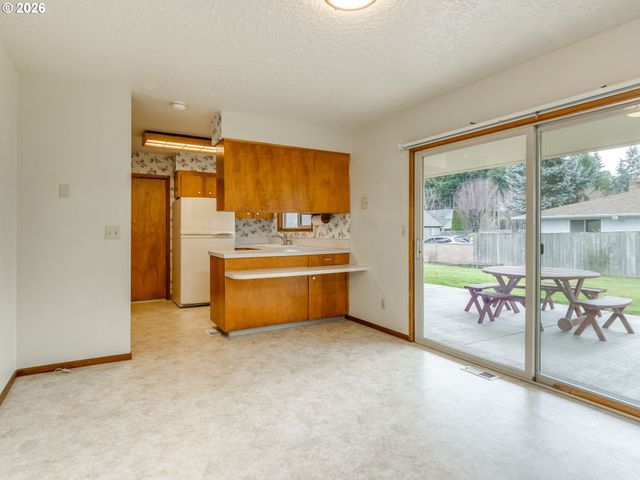 12813 Ne 2ND Ave, Vancouver, WA 98685