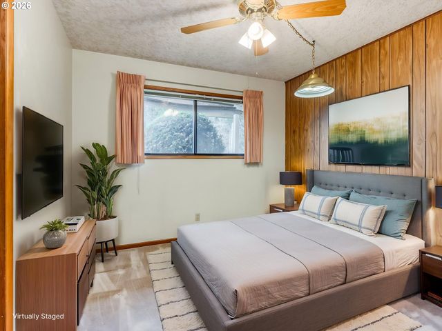 12813 Ne 2ND Ave, Vancouver, WA 98685