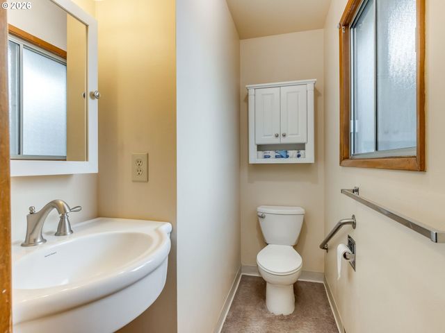 12813 Ne 2ND Ave, Vancouver, WA 98685