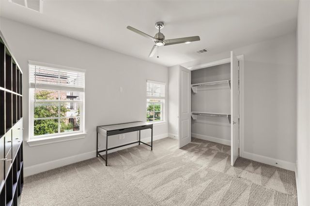 9651 Kings Cross Station, Houston, TX 77045