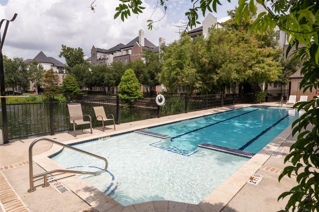 9651 Kings Cross Station, Houston, TX 77045