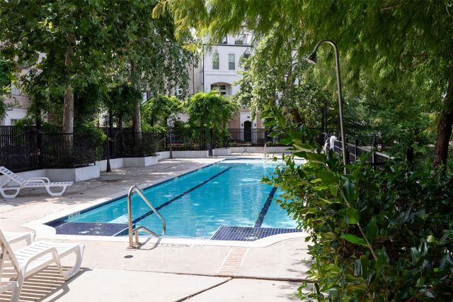 9651 Kings Cross Station, Houston, TX 77045