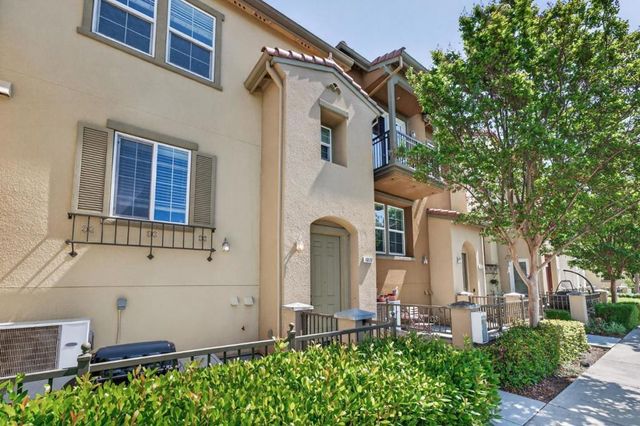 1030 Luz Del Sol Loop, Milpitas, CA 95035