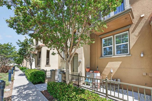 1030 Luz Del Sol Loop, Milpitas, CA 95035