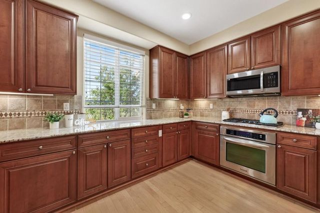 1030 Luz Del Sol Loop, Milpitas, CA 95035