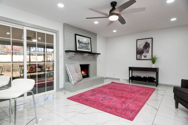 2517 East Greenwood Street, Springfield, MO 65804