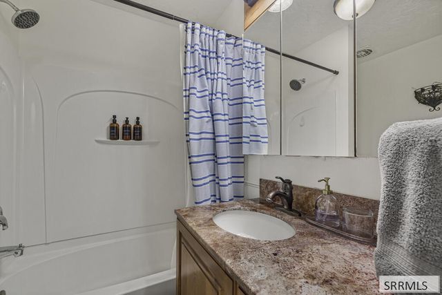 2201 E Brandon Drive, Idaho Falls, ID 83402